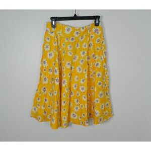 Smak Parlour Skirt Size Medium Yellow Floral Daisy Skater Beach Summer